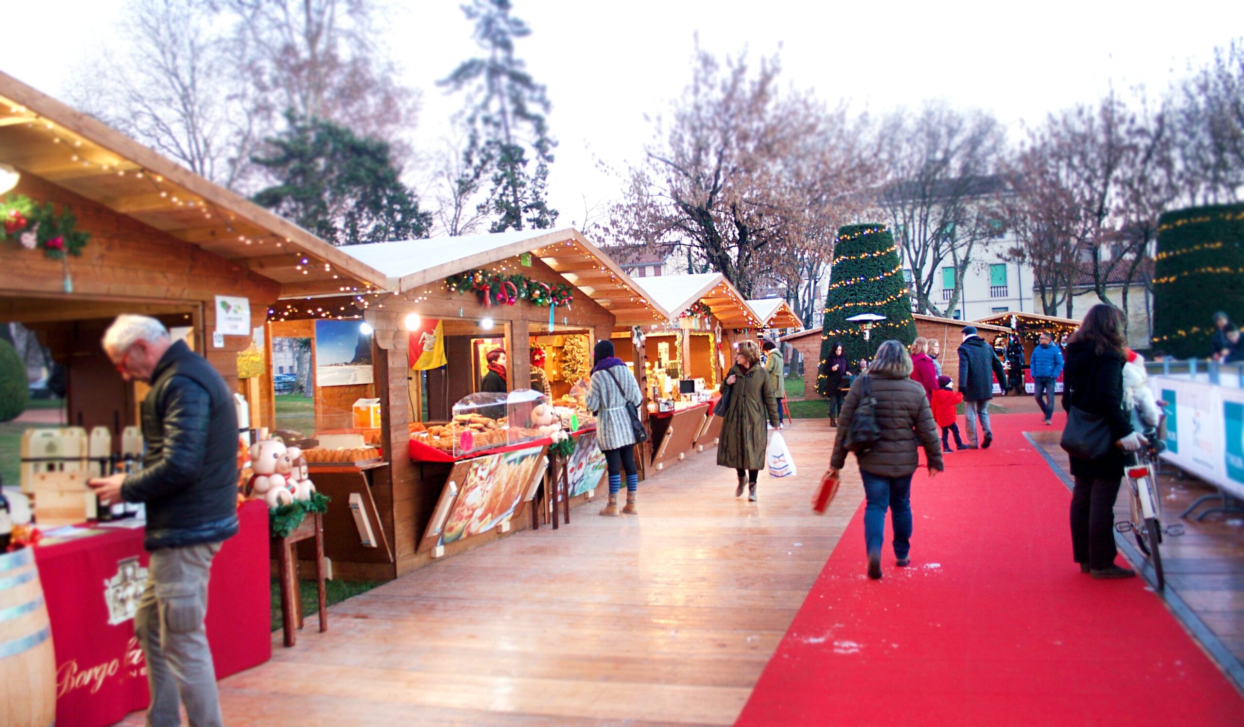 Thun Winter Village