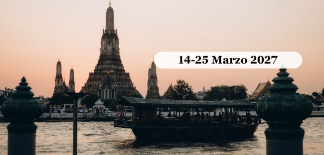Tempio Wat Arun sul fiume Chao Phraya a Bangkok